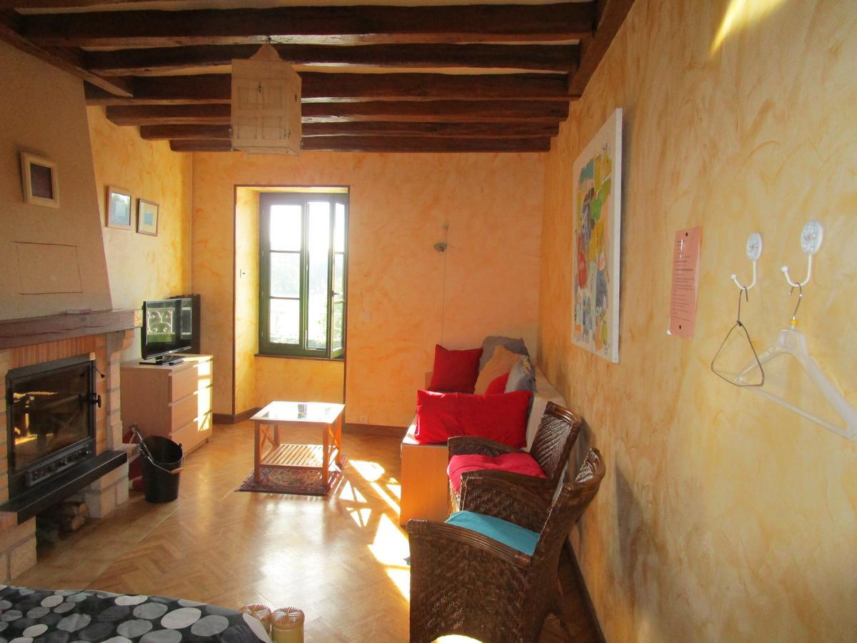 Gite Le Bourgneuf Fresnay-sur-Sarthe Exterior foto